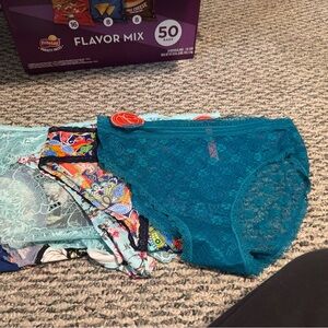 5 pr. Splendies Teal Lace Panties